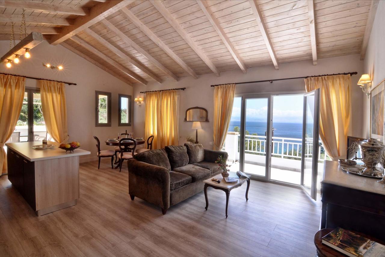 Veroniki Penthouse Deluxe Apartment Ájosz Joánisz Periszterón Kültér fotó